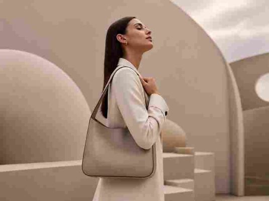 Xu hướng túi đeo vai năm 2026